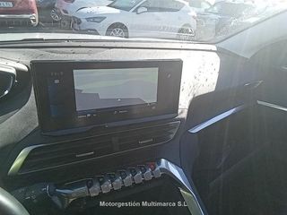 PEUGEOT 5008 1.5 BlueHDi 96kW (130CV) S&S Allure