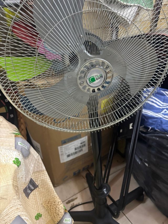 Ventilatore da terra GATE argento e nero