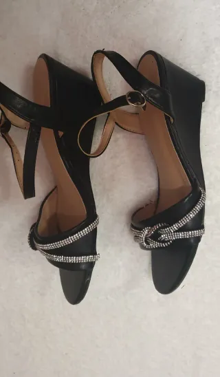 Sandali neri con strass