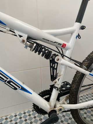 Bicicleta de montaña FS