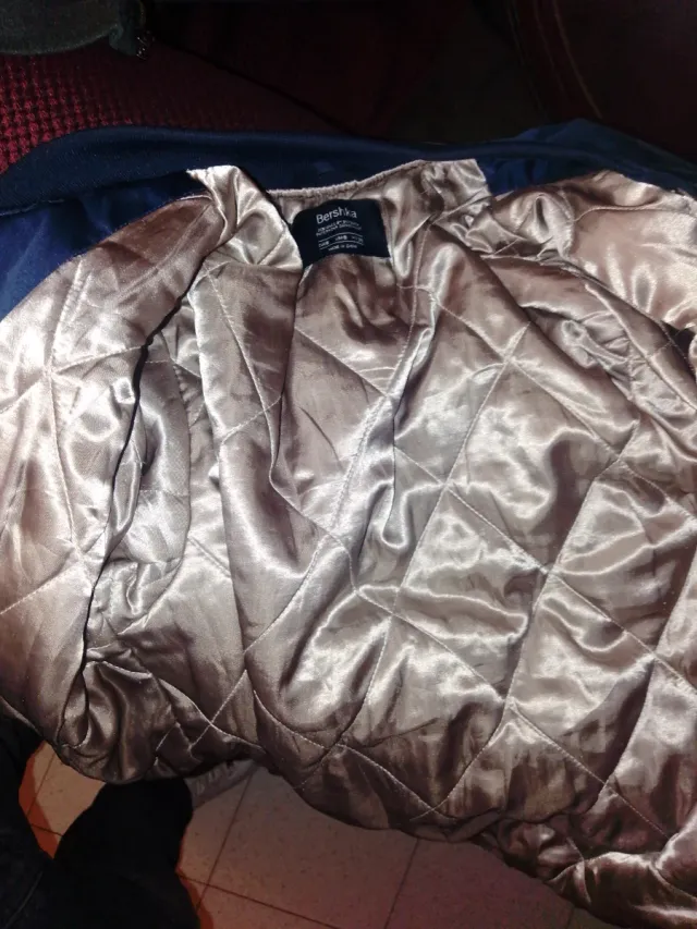 Chaqueta Bershka Azul/Plateada Talla M