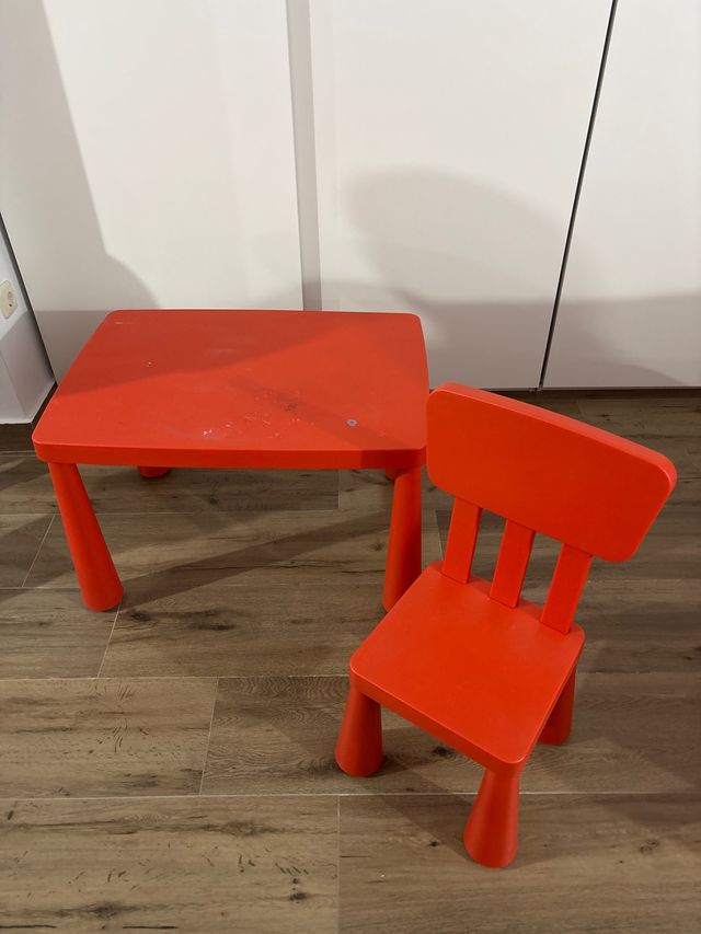 Mesa y Silla Infantil Ikea Roja