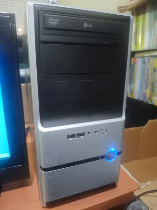 Antiguo Ordenador-Pc ..Windows XP