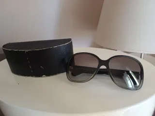 Occhiali da sole Prada neri e grigi