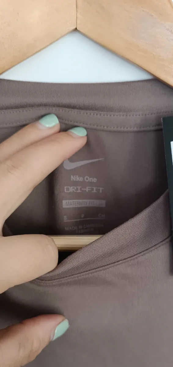 Camiseta Nike Mujer Talla S Marrón