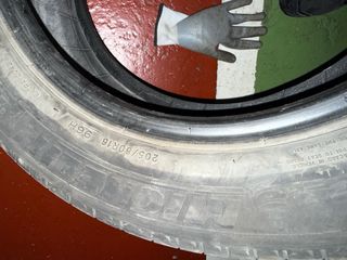 205/60 R16 96H michelin
