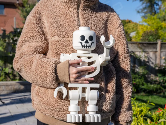 Esqueleto de lego tamaño grande