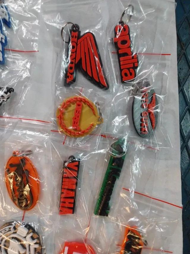 Llaveros de Moto Variados