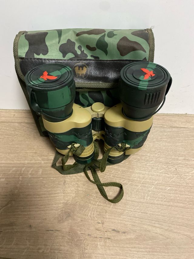 Prismáticos camuflaje con funda