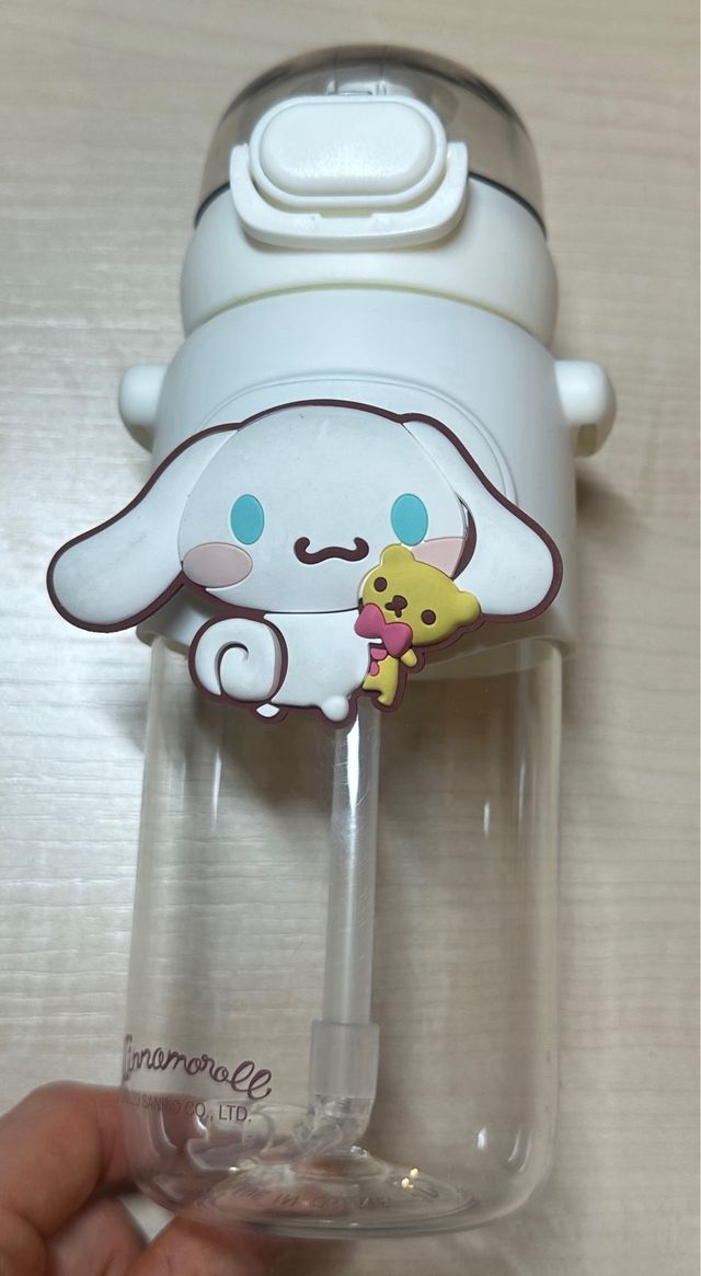 Botella agua Cinnamoroll Sanrio 2023 500 ml.