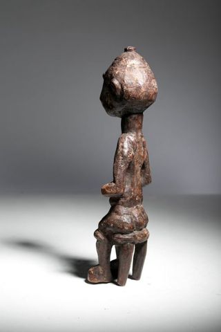 Antigua figura Gbekre, Baule, Costa de Marfil