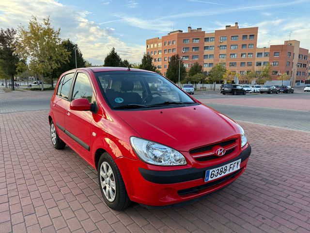 Hyundai Getz 1.4 GASOLINA 5 PUERTAS