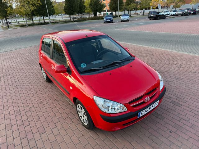 Hyundai Getz 1.4 GASOLINA 5 PUERTAS