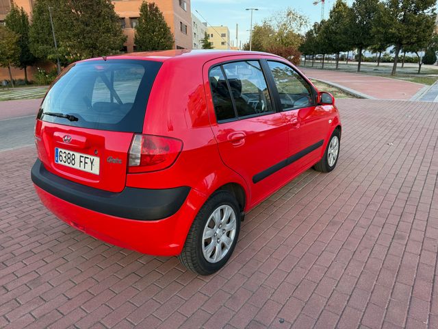 Hyundai Getz 1.4 GASOLINA 5 PUERTAS