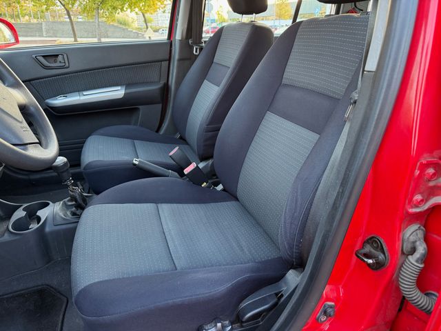 Hyundai Getz 1.4 GASOLINA 5 PUERTAS