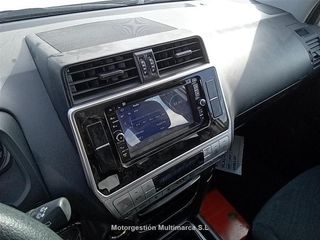 TOYOTA LANDCRUISER 2.8 D-4D GX