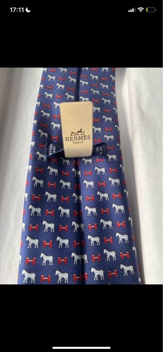 Corbata Hermès Paris nueva