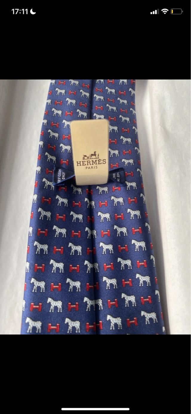 Corbata Hermès Paris nueva