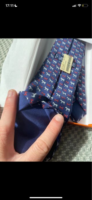 Corbata Hermès Paris nueva