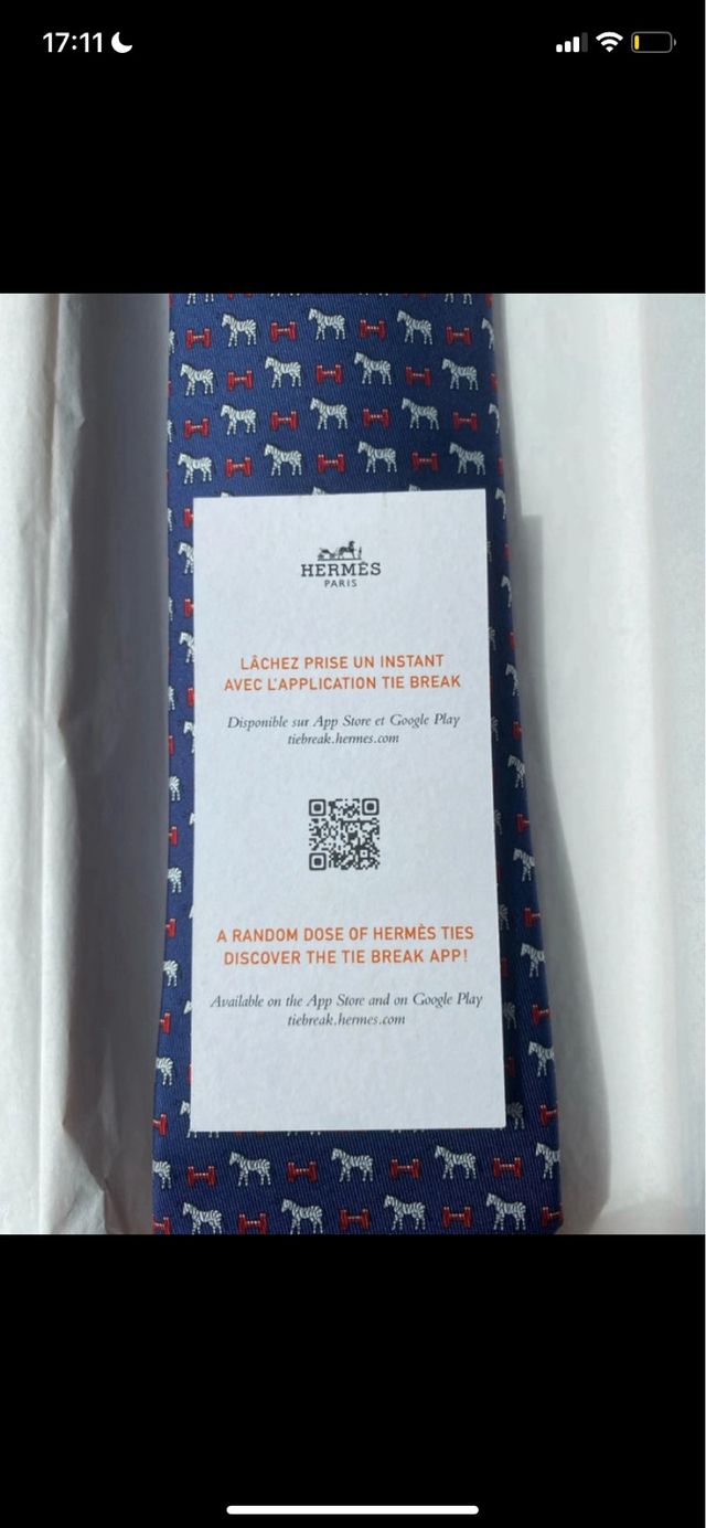 Corbata Hermès Paris nueva