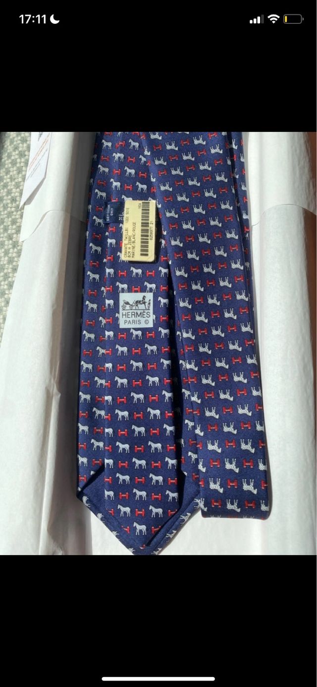 Corbata Hermès Paris nueva