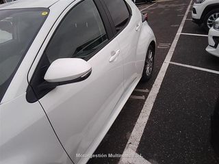 TOYOTA YARIS 1.5 120H Active Tech