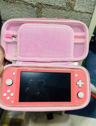 Nintendo Switch Lite Coral + Animal Crossing