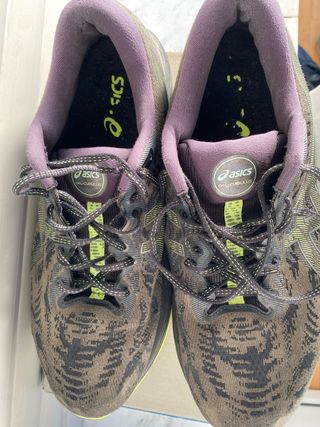 Scarpe da running Asics nere e verdi gel Cumulus
