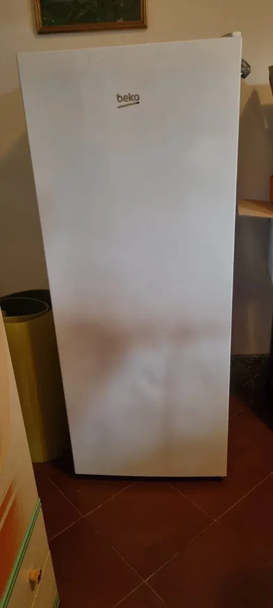 Congelatore verticale Beko
