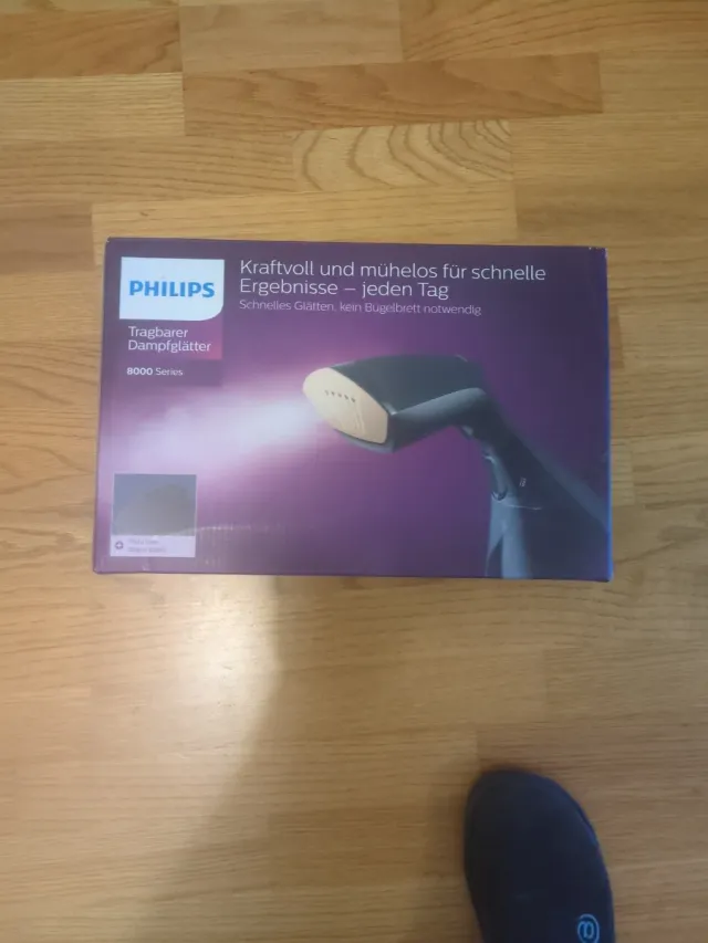 Philips Planchadora Vertical GC810/20/BI