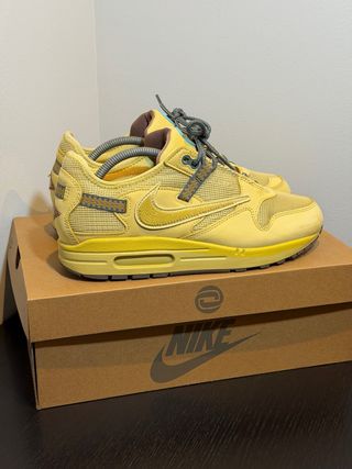 Nike Air Max 1 Travis Scott Saturn Gold