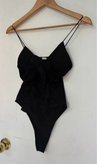 Body negro con lazos