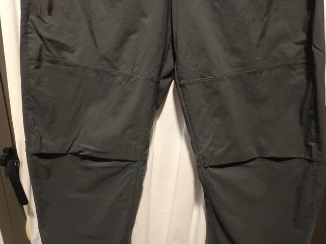 Pantalón Nike impermeable verde