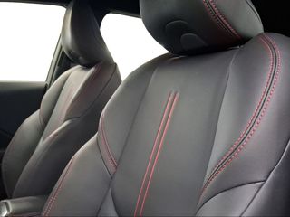 Lexus LBX 1.5 136cv HEV Elegant