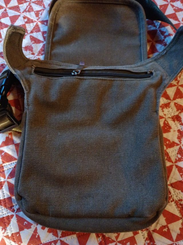 Bandolera Hombre Gris y Verde