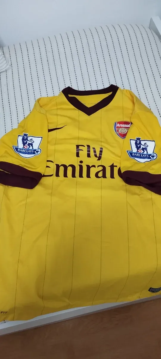 Camiseta Arsenal Fábregas Fly Emirates