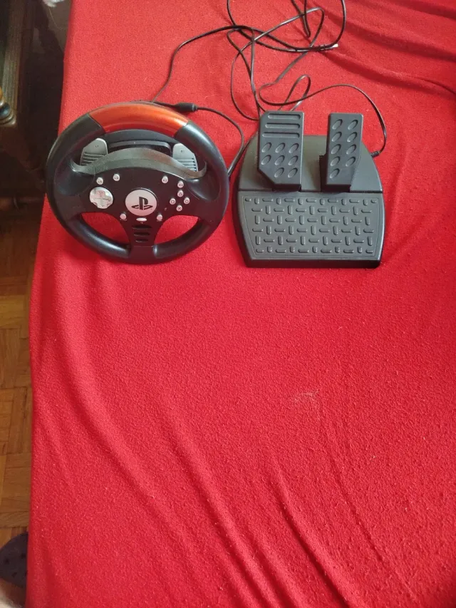Volante y Pedales PlayStation Racing
