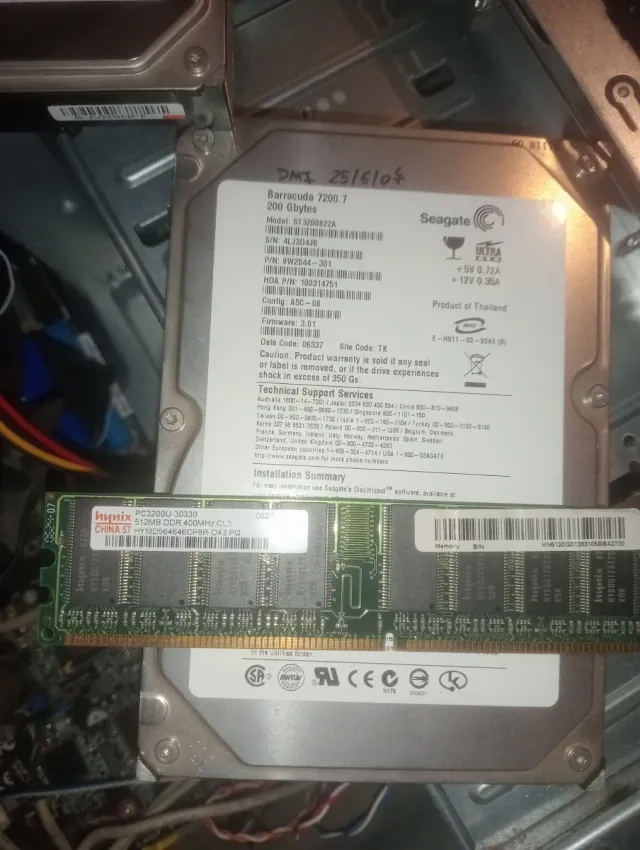 PC Sobremesa P lata y Negro