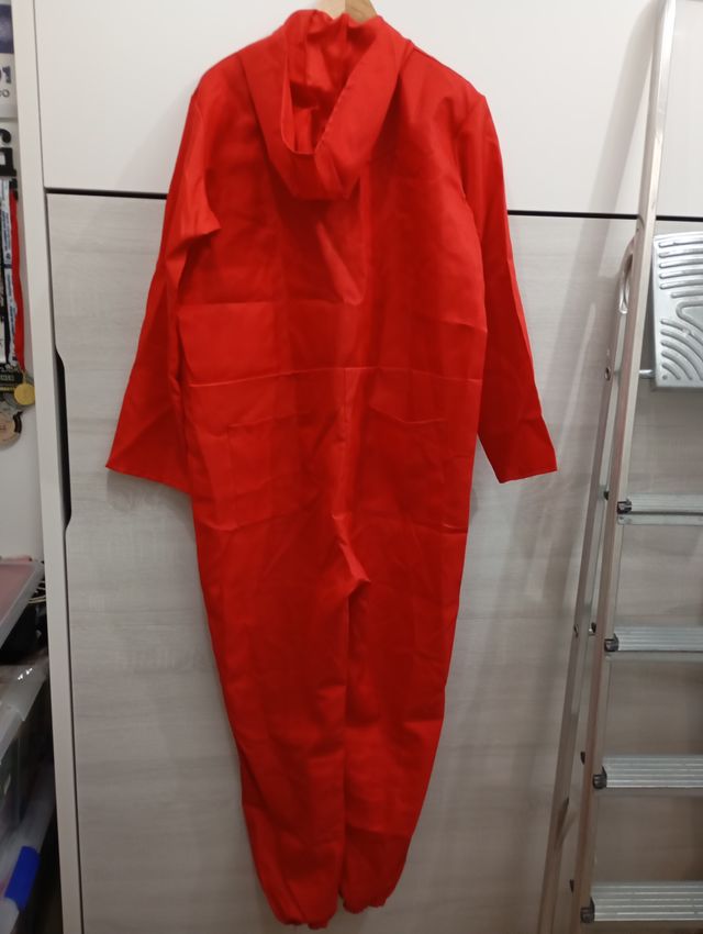 Disfraz rojo con capucha de La Casa de Papel