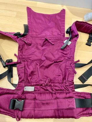 Mochila Portabebés Fidelia Morado