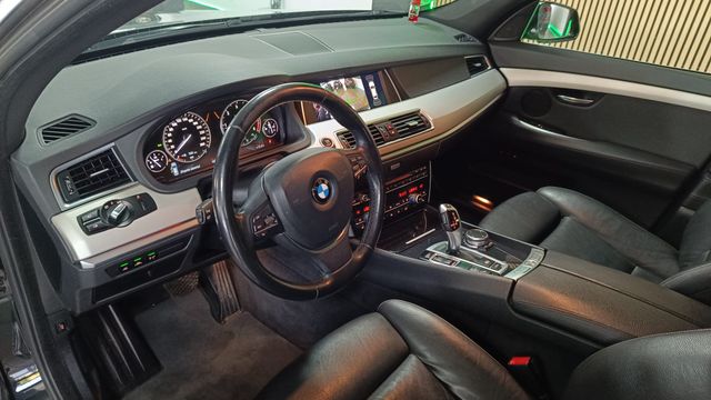 BMW Serie 5 520D AÑO 2017