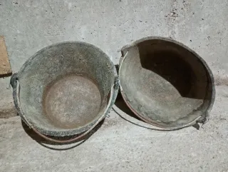 2 Cubos de albañil