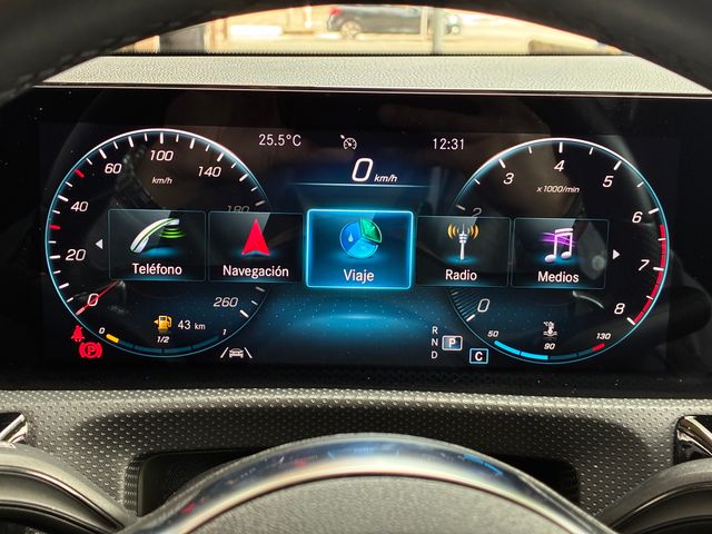 Mercedes-Benz Clase CLA 180 Shooting Brake *AMG*