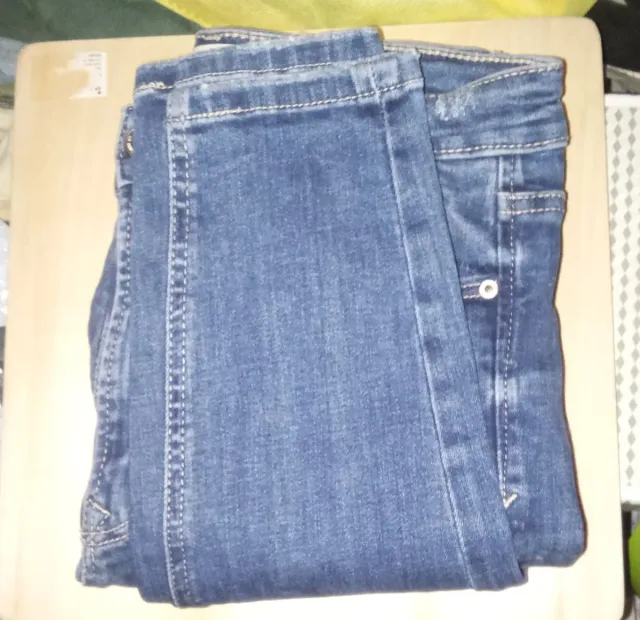 Vaqueros pitillo elástico Stradivarius T40