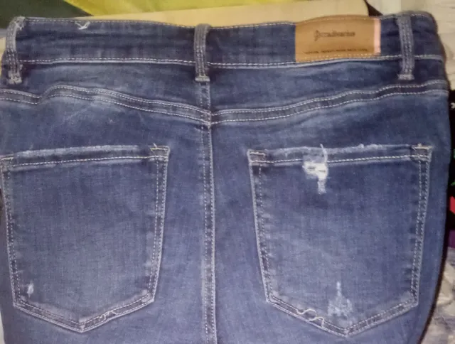 Vaqueros pitillo elástico Stradivarius T40