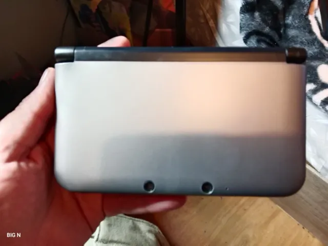 Nintendo 3DS Xl+cargador y lápiz