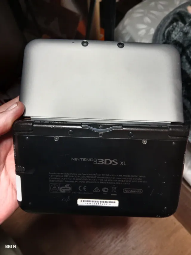 Nintendo 3DS Xl+cargador y lápiz