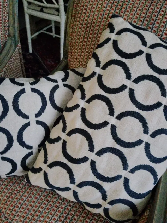 Cojines de Lino con Diseño Geométrico