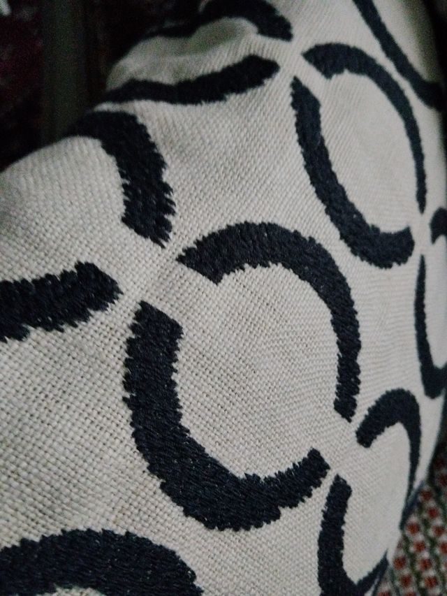 Cojines de Lino con Diseño Geométrico