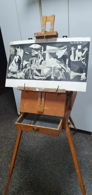 Caballete de pintar plegable antiguo